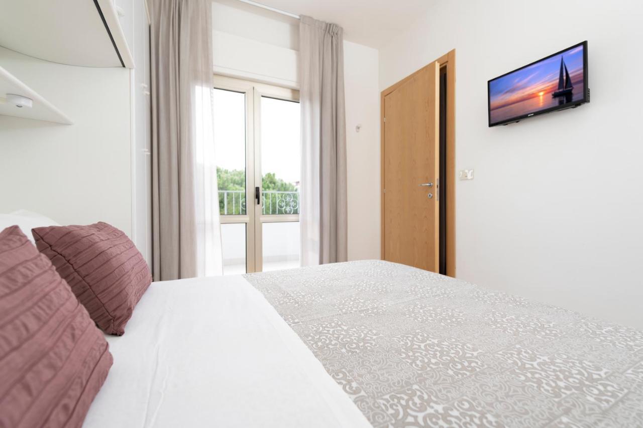 Residence Quadrifoglio Червия Экстерьер фото