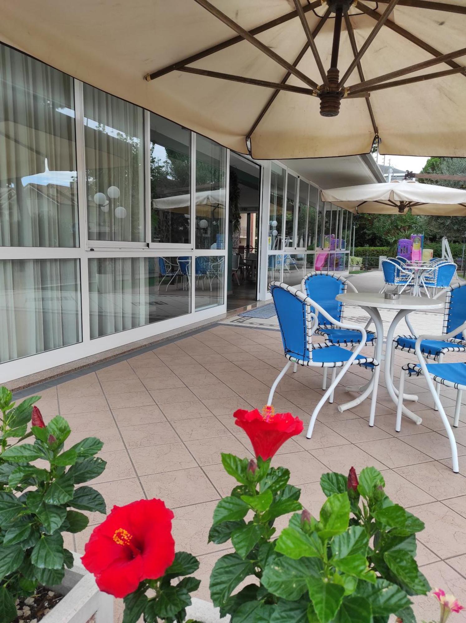 Residence Quadrifoglio Червия Экстерьер фото